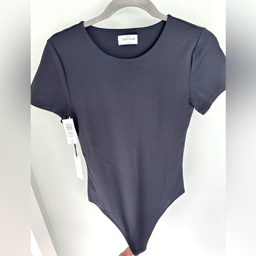 Aritzia Contour Crew Shortsleeve Bodysuit